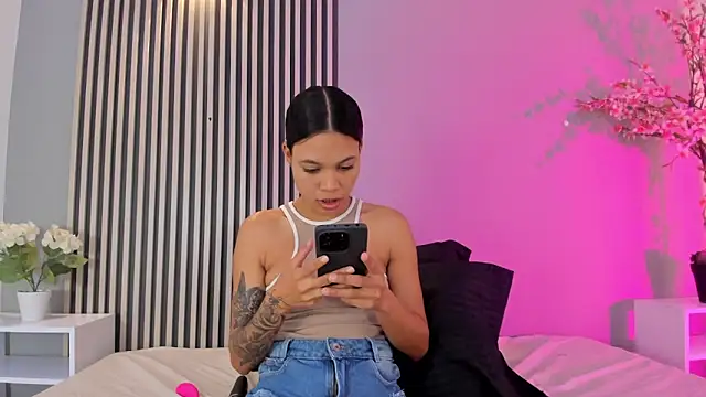 GysellHanson online show from March 2, 2026, 12:12 pm