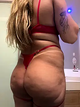 Casadadelicia26 online show from December 20, 2025, 4:41 am