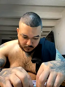 El Titan1998 online show from September 18, 2025, 11:01 am