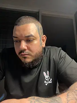 El Titan1998 online show from November 20, 2025, 11:26 pm