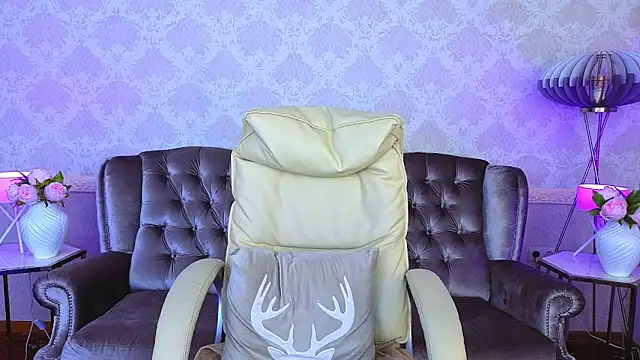 Snapshot of Lucky_Rita chatting on September 10, 2025, 1:22 pm Lucky Rita online show from September 10, 2025, 1:22 pm