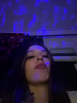 Snapshot of BlueStoneX chatting on February 26, 2025, 8:37 am BlueStoneX online show from February 26, 2025, 8:37 am