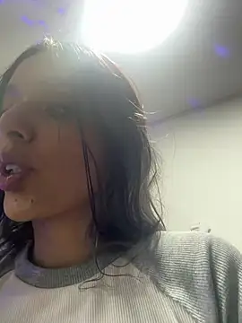 Snapshot of BlueStoneX chatting on March 1, 2025, 5:20 am BlueStoneX online show from March 1, 2025, 5:20 am