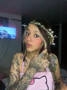 Snapshot of BlueStoneX chatting on September 25, 2025, 7:01 am BlueStoneX online show from September 25, 2025, 7:01 am