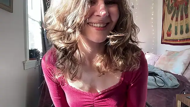 leahsparkles online show from February 21, 2025, 2:48 pm