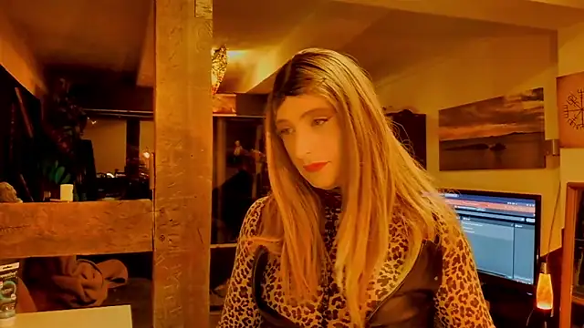 Snapshot of DYasmin69 chatting on April 5, 2026, 11:02 pm DYasmin69 online show from April 5, 2026, 11:02 pm