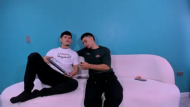 hell twink online show from May 25, 2026, 4:02 pm