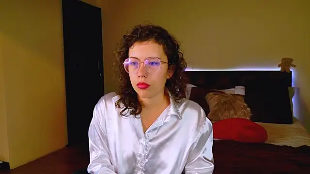 TORALAY online show from March 25, 2026, 10:43 am