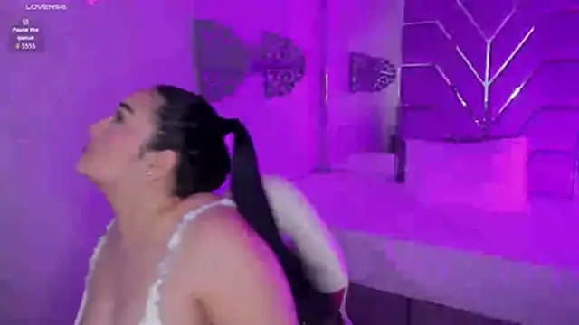 Snapshot of stefany_duque1_ chatting on February 4, 2026, 3:23 am stefany duque1 online show from February 4, 2026, 3:23 am