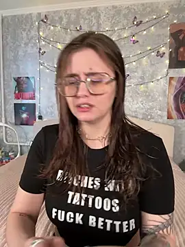 Snapshot of Sabrina_shells chatting on December 4, 2025, 9:29 am Sabrina shells online show from December 4, 2025, 9:29 am