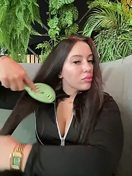 AndreaMood online show from March 6, 2025, 7:14 am