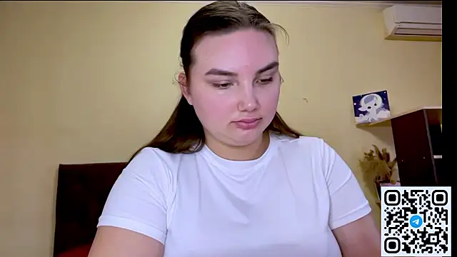 Dreamyblushfairy online show from March 18, 2026, 3:04 pm