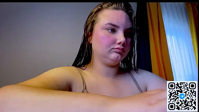 Dreamyblushfairy online show from July 28, 2026, 2:13 pm
