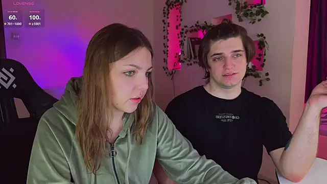 RobertAndLinela online show from June 29, 2026, 1:22 pm