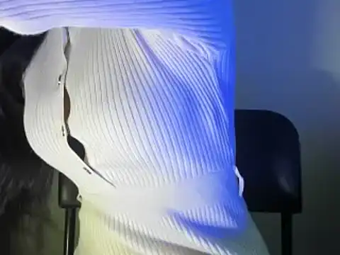 Snapshot of Somiya87 chatting on December 30, 2024, 9:40 pm Somiya87 online show from December 30, 2024, 9:40 pm