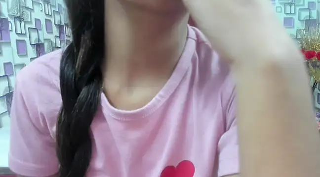 Snapshot of Somiya87 chatting on March 14, 2025, 3:26 am Somiya87 online show from March 14, 2025, 3:26 am