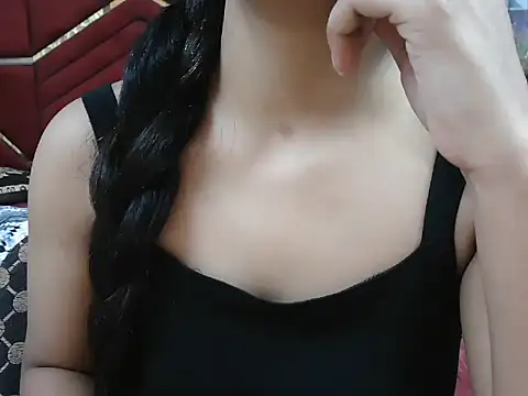 Snapshot of Somiya87 chatting on October 2, 2025, 7:32 pm Somiya87 online show from October 2, 2025, 7:32 pm