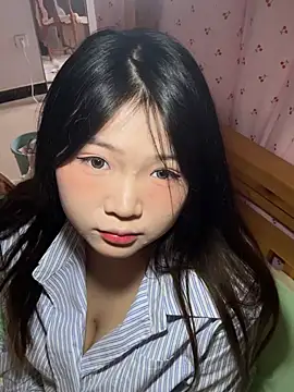 Snapshot of Happyou2 chatting on February 20, 2025, 6:28 am Happyou2 online show from February 20, 2025, 6:28 am