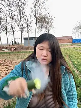 Snapshot of Happyou2 chatting on March 5, 2025, 9:49 am Happyou2 online show from March 5, 2025, 9:49 am