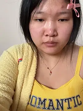 Snapshot of Happyou2 chatting on March 15, 2025, 2:14 am Happyou2 online show from March 15, 2025, 2:14 am