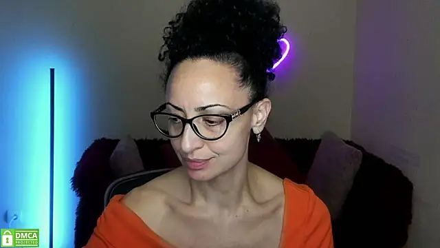 Arianasweety23 online show from September 15, 2025, 5:24 pm