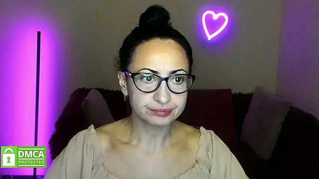 Arianasweety23 online show from November 24, 2025, 6:29 pm