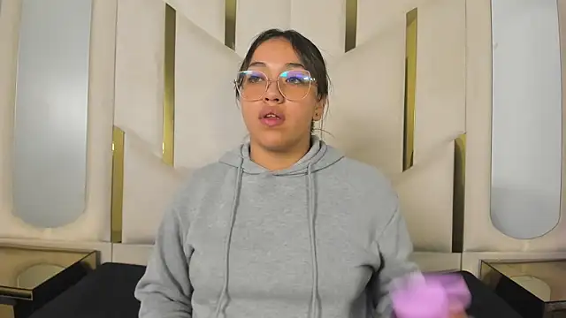 Snapshot of IsabellRodriguez18 chatting on February 21, 2026, 3:40 am IsabellRodriguez18 online show from February 21, 2026, 3:40 am