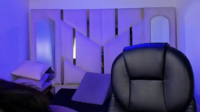 Snapshot of IsabellRodriguez18 chatting on March 7, 2026, 4:20 am IsabellRodriguez18 online show from March 7, 2026, 4:20 am