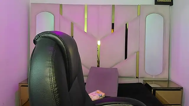 Snapshot of IsabellRodriguez18 chatting on March 17, 2026, 3:33 am IsabellRodriguez18 online show from March 17, 2026, 3:33 am