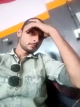 Snapshot of IamRentedBoybfriend chatting on March 9, 2025, 5:28 pm IamRentedBoybfriend online show from March 9, 2025, 5:28 pm