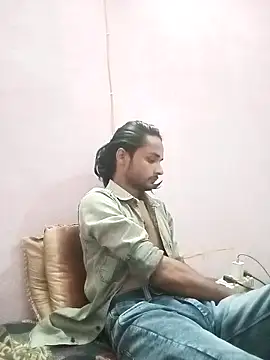 Snapshot of IamRentedBoybfriend chatting on March 10, 2025, 5:18 pm IamRentedBoybfriend online show from March 10, 2025, 5:18 pm