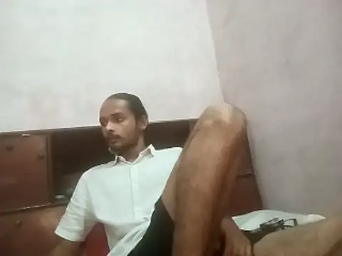 Snapshot of IamRentedBoybfriend chatting on October 24, 2025, 1:35 am IamRentedBoybfriend online show from October 24, 2025, 1:35 am