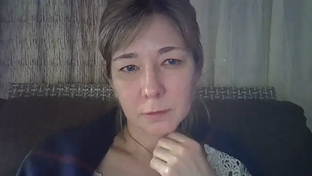 Snapshot of EllaJohnsonX chatting on January 11, 2025, 6:01 pm EllaJohnsonX online show from January 11, 2025, 6:01 pm