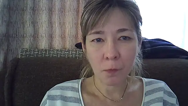 Snapshot of EllaJohnsonX chatting on January 12, 2025, 11:28 am EllaJohnsonX online show from January 12, 2025, 11:28 am