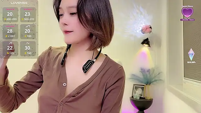 Natasha2025 online show from December 24, 2024, 5:02 pm