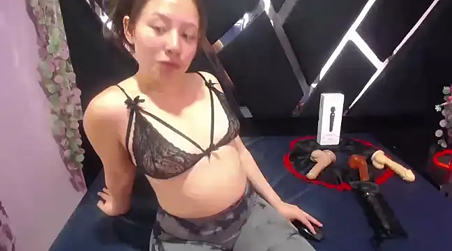 Snapshot of alison_deep chatting on February 26, 2025, 1:41 pm alison deep online show from February 26, 2025, 1:41 pm