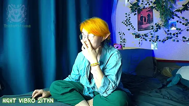 Snapshot of TrickyKitsune chatting on August 7, 2026, 3:47 pm TrickyKitsune online show from August 7, 2026, 3:47 pm