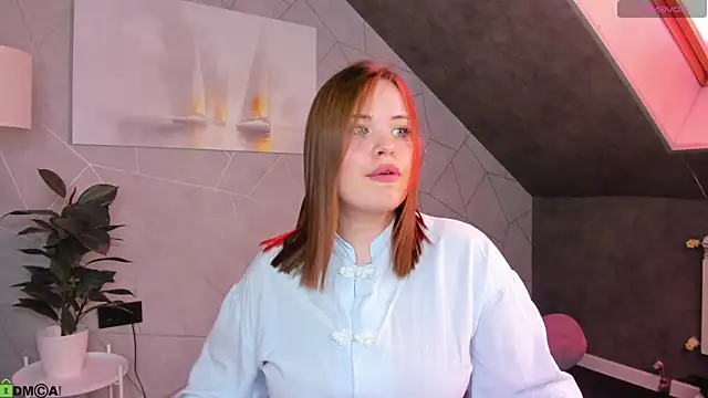 EricaElliott online show from June 11, 2026, 9:18 am