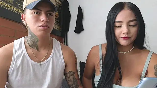 Snapshot of Thiago_x_Sahara chatting on February 5, 2025, 1:11 pm Thiago x Sahara online show from February 5, 2025, 1:11 pm