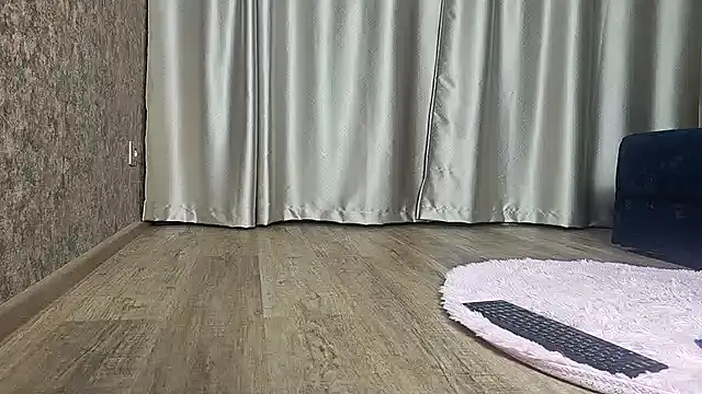 Snapshot of Jennifer_Braun chatting on December 18, 2025, 2:12 pm Jennifer Braun online show from December 18, 2025, 2:12 pm