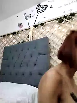 Mia WAll online show from December 31, 2024, 11:17 pm