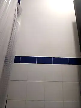 Mia WAll online show from January 8, 2025, 12:47 pm