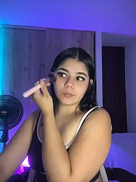 pretty angela1 online show from June 19, 2026, 3:22 am