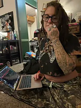 Eden Darkskye online show from August 4, 2026, 7:55 am