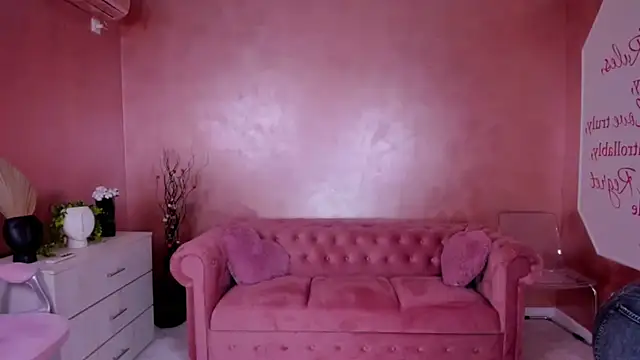 evanew  online show from February 24, 2025, 9:09 pm