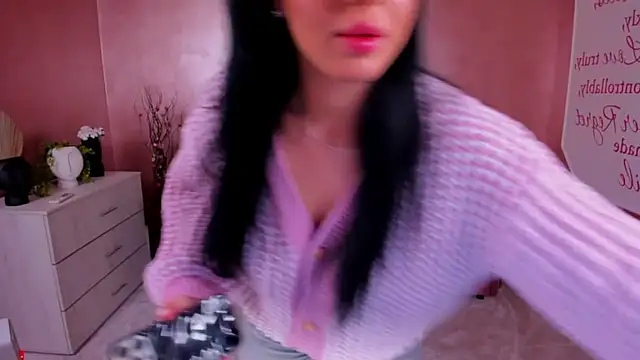 evanew  online show from March 2, 2025, 10:27 pm