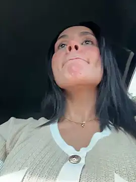 Snapshot of Karol_Towers chatting on March 2, 2025, 8:50 pm Karol Towers online show from March 2, 2025, 8:50 pm