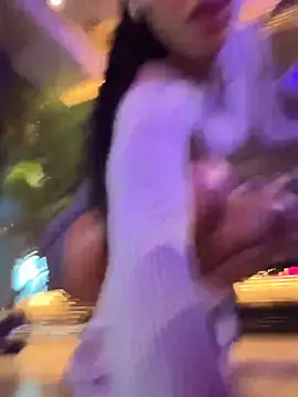 Snapshot of Karol_Towers chatting on March 4, 2025, 6:07 pm Karol Towers online show from March 4, 2025, 6:07 pm