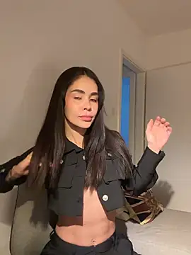 Snapshot of Karol_Towers chatting on January 14, 2026, 12:33 pm Karol Towers online show from January 14, 2026, 12:33 pm