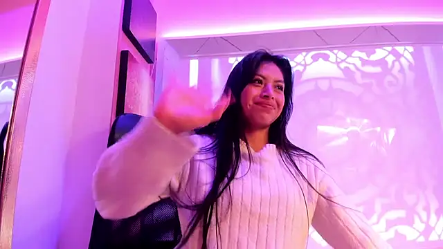 Chloe Martini online show from August 2, 2026, 3:38 am